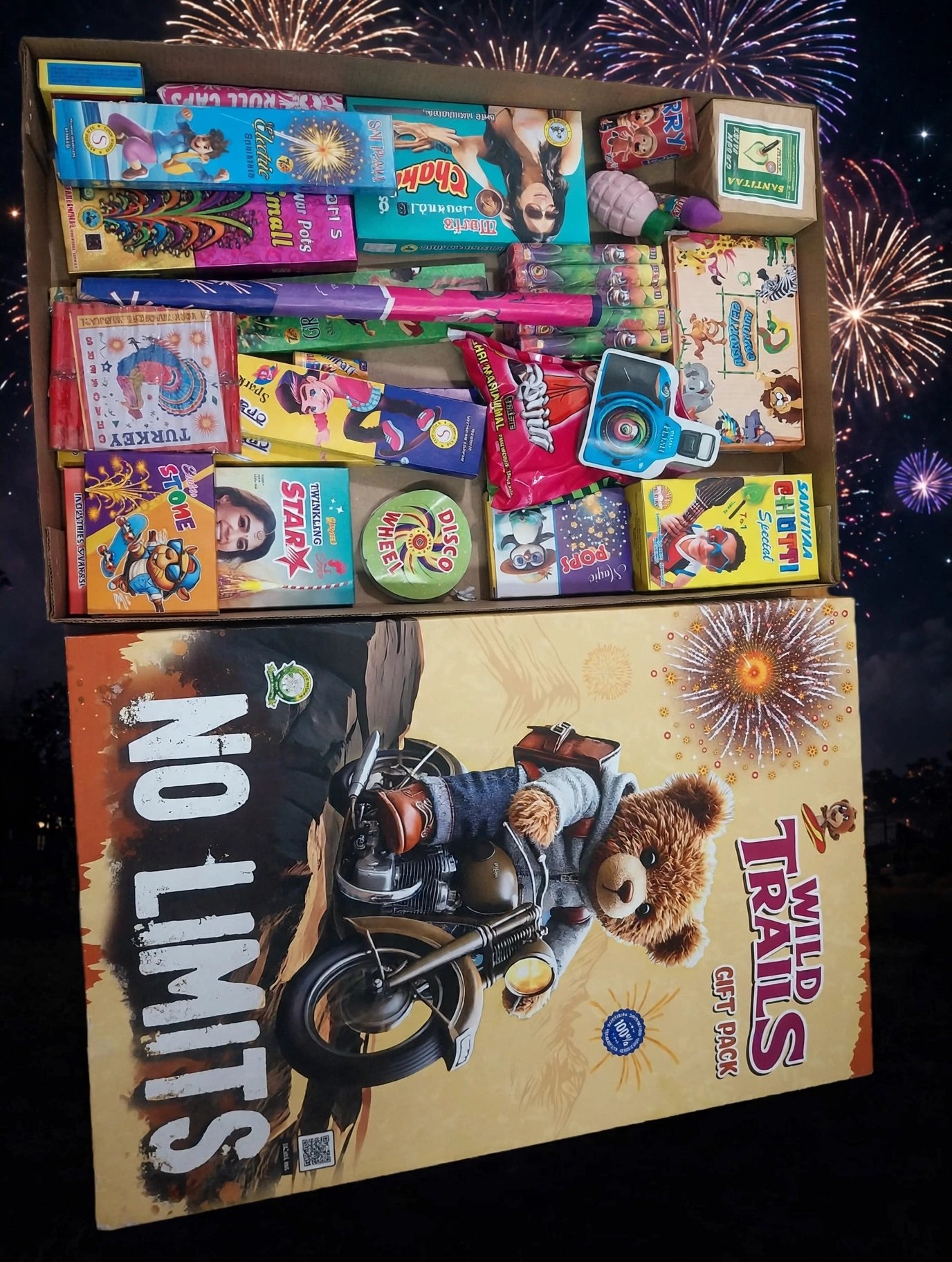 26  ITEM'S GIFT BOX